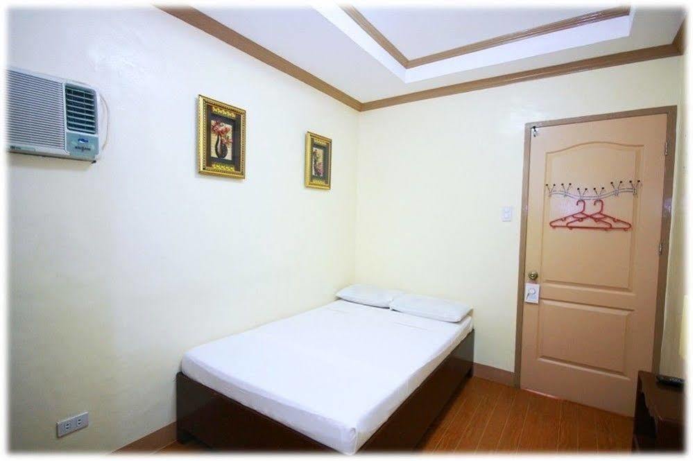 הוסטל Reddoorz Near Old Tagbilaran Airport מראה חיצוני תמונה
